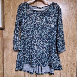 Cable & Gauge | Camo Leopard High Low Top | Size M